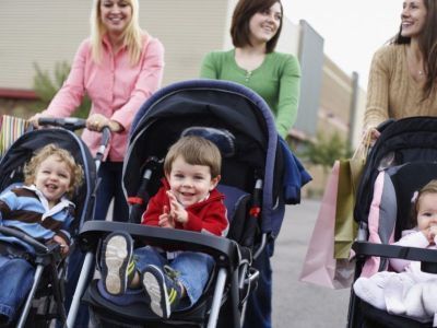 Минпросвещение объявило конкурс на создание курсов для родителей с детьми до трех лет