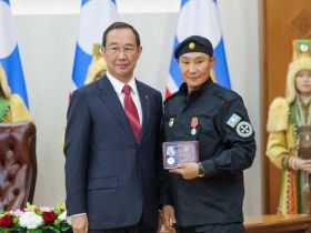 Глава Якутии вручил государственные награды