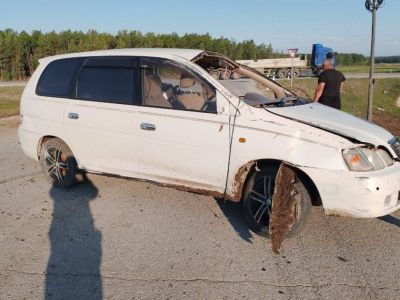 Пьяный водитель опрокинул автомобиль у села Ой Хангаласского района