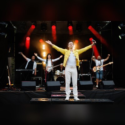 Classic Rock Legends Show. Queen Tribute Night