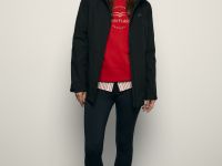 Спортивная ветровка приталенного силуэта