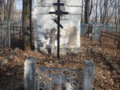 Могила мордовского писателя П. С. Кириллова