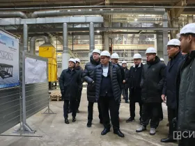 Председатель комитета Совета Федерации Андрей Кутепов посетил Жатайскую судоверфь