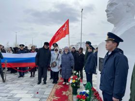 В Якутске состоялся торжественный митинг, посвященный Дню космонавтики
