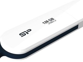 USB-накопитель Silicon Power Blaze B32 128 ГБ Белый