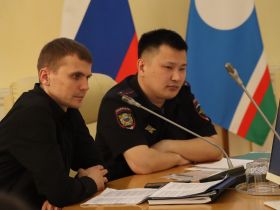 В Якутске обсудили защиту детей от деструктивного влияния в Сети