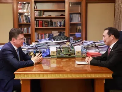 Айсен Николаев обсудил с Александром Новаком повышение эффективности энергетики Якутии