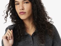 Женский свитер Lacoste