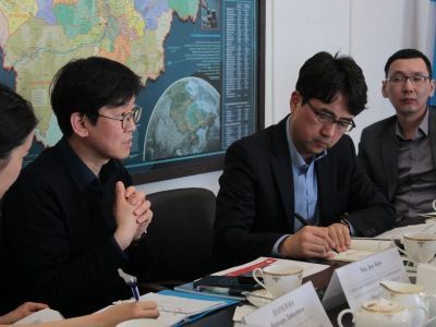 Представителям Корейского института морского судоходства представили проект Жатайской судоверфи