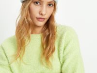 Шапка из шерсти и мохера