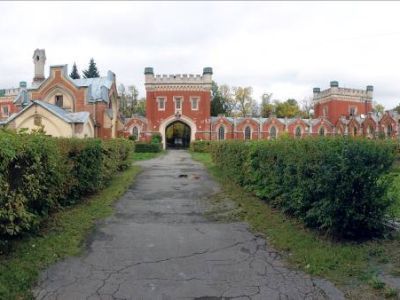 Конюшни дворцовые