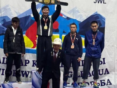 Возвращение. Якутский борец Михаил Захаров завоевал золото международного турнира