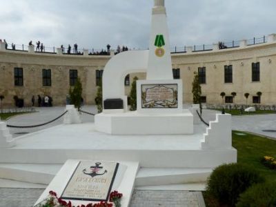 Братская могила защитников Константиновской батареи