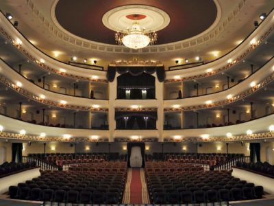 Астраханский драматический театр