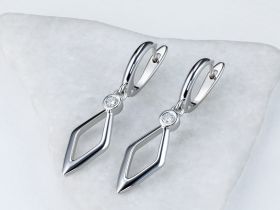 Серьги из серебра с бриллиантами э0601сг09172200