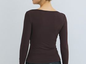 Лонгслив с драпировкой и асимметричным вырезом, Коричневый
