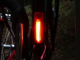 Фонарь для велосипеда задний CatEye Rapid X2 Kinetic TL-LD710K (красный)