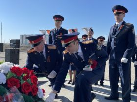 Сотрудники следственного управления почтили память солдат-победителей