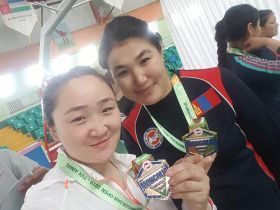 Монгольский мас-рестлинг открыт для всего мира