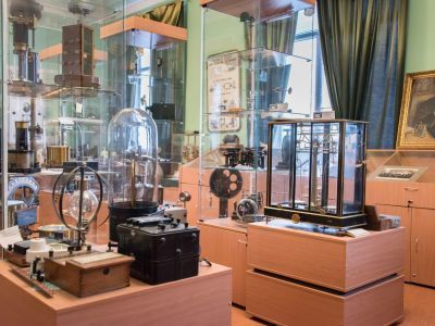 Музей истории физики