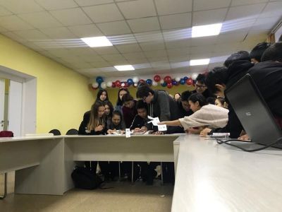 Подснежник или чир? Архитекторы обсудили с жителями Среднеколымска образ главной площади города