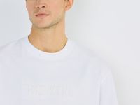 Футболка с объёмной вышивкой, Белый