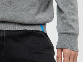 Джемпер с эластичным низом