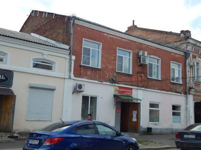 «Здание торгово-гостиничного комплекса (левое строение)»