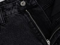 Свободные джинсы с высокой посадкой