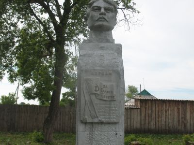 Могила участника гражданской войны А.К.Овчинникова