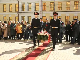 В Якутске воздали дань памяти Василию Никифорову-Кюлюмнюр