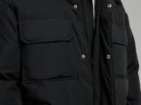 Пуховое пальто с накладными карманами