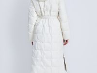 Стеганое утепленное пальто с капюшоном