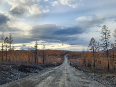 Дорожники отремонтировали 10 км автодороги «Оймякон» в Якутии