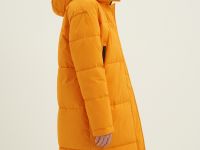 Стеганое утепленное пальто oversize силуэта