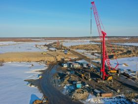 В центральном коффердаме Ленского моста смонтировали 208 направляющих труб
