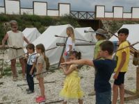 Историческая площадка «Античность. Римская крепость Каструм I–III вв. н. э.»