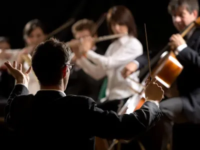 Билеты на Оркестр Театра музыкальной комедии и  Андрей Алексеев (Филармония им. Шостаковича. Малый зал) / Концерт | Афиша | ИнфоТаймс