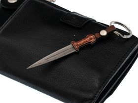 Брелок Кинжал