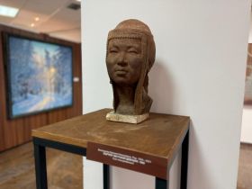 Якутское художественное училище отмечает 80-летие крупными выставками