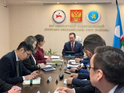 Глава Якутии провёл совещание по вопросам развития Анабарского района