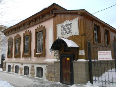 Двухэтажный полукаменный флигель усадьбы купца А.Е. Сухарева