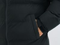 Утеплённая куртка с капюшоном и бесшовной стёжкой, Черный