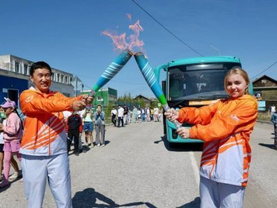 Эстафета огня VIII игр «Дети Азии» прибыла в Кобяйский район Якутии