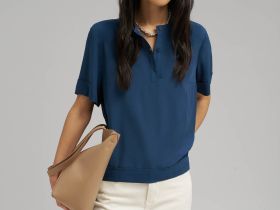 Легкая блузка на пуговицах