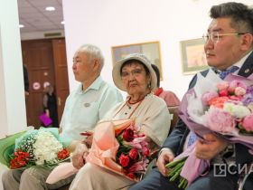 В Якутске чествовали руководителя Национального художественного музея Владу Тимофееву