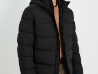 Куртка утепленная с капюшоном