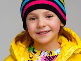 Шапка трикотажная для девочек