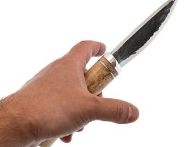 Нож Скинер, сталь Х12МФ, рукоять карельская береза, дюраль, с откованным долом