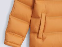 Пуховое пальто с капюшоном